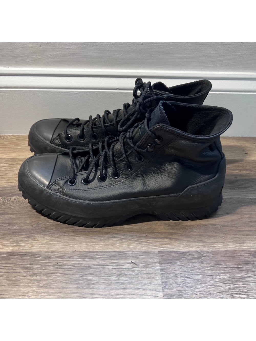 Black Converse Lace Up Boots, Men's Size 9.5